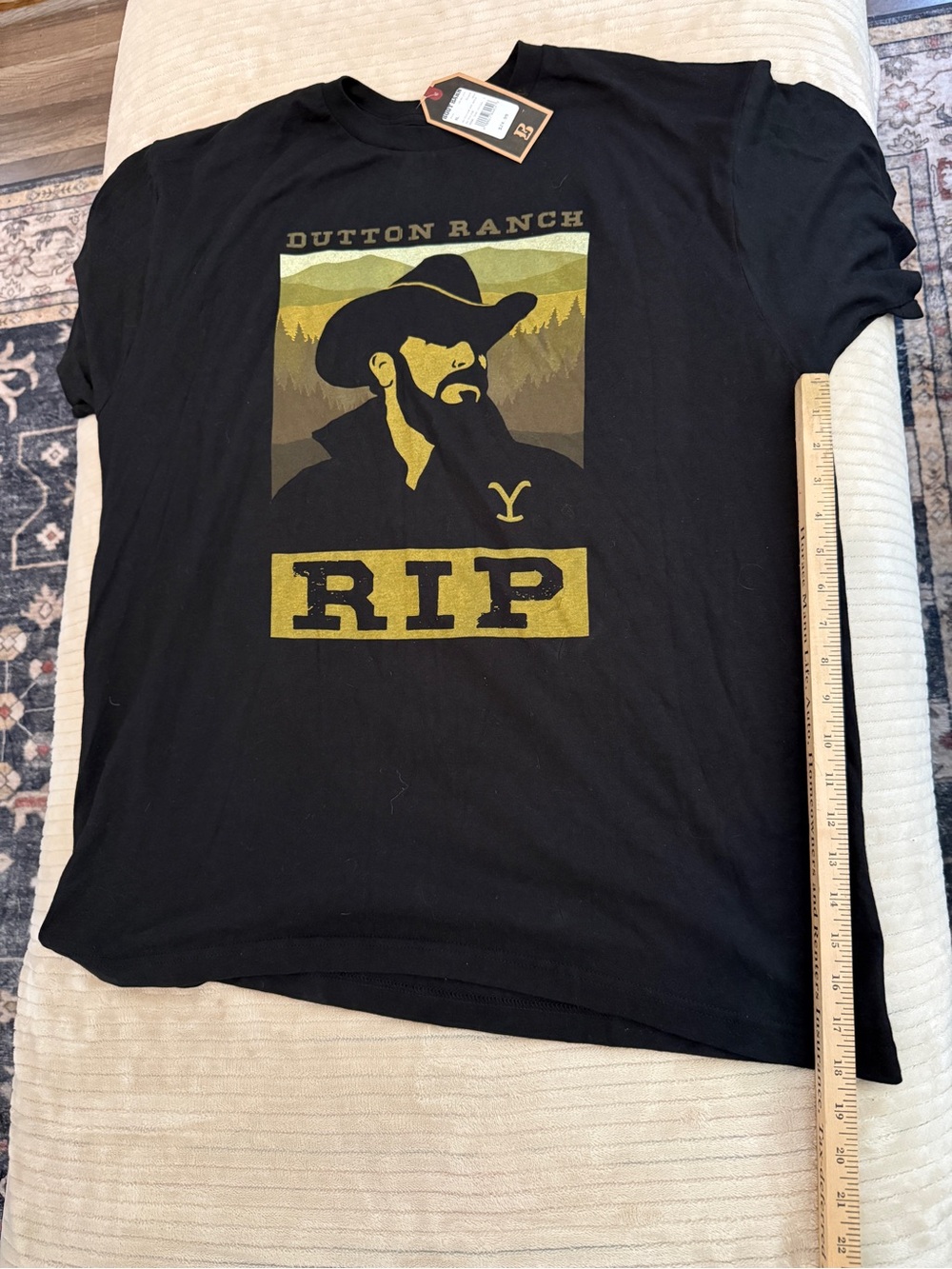 Dutton Ranch RIP Graphic Tee - Black - Picture 2 of 6